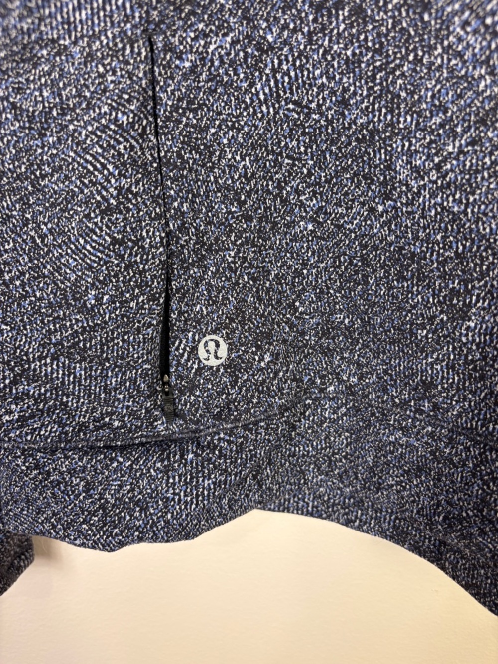 lululemon Cypress Kiss Black Print Long Sleeve Crew Neck Pullover Running Top - Picture 4 of 7